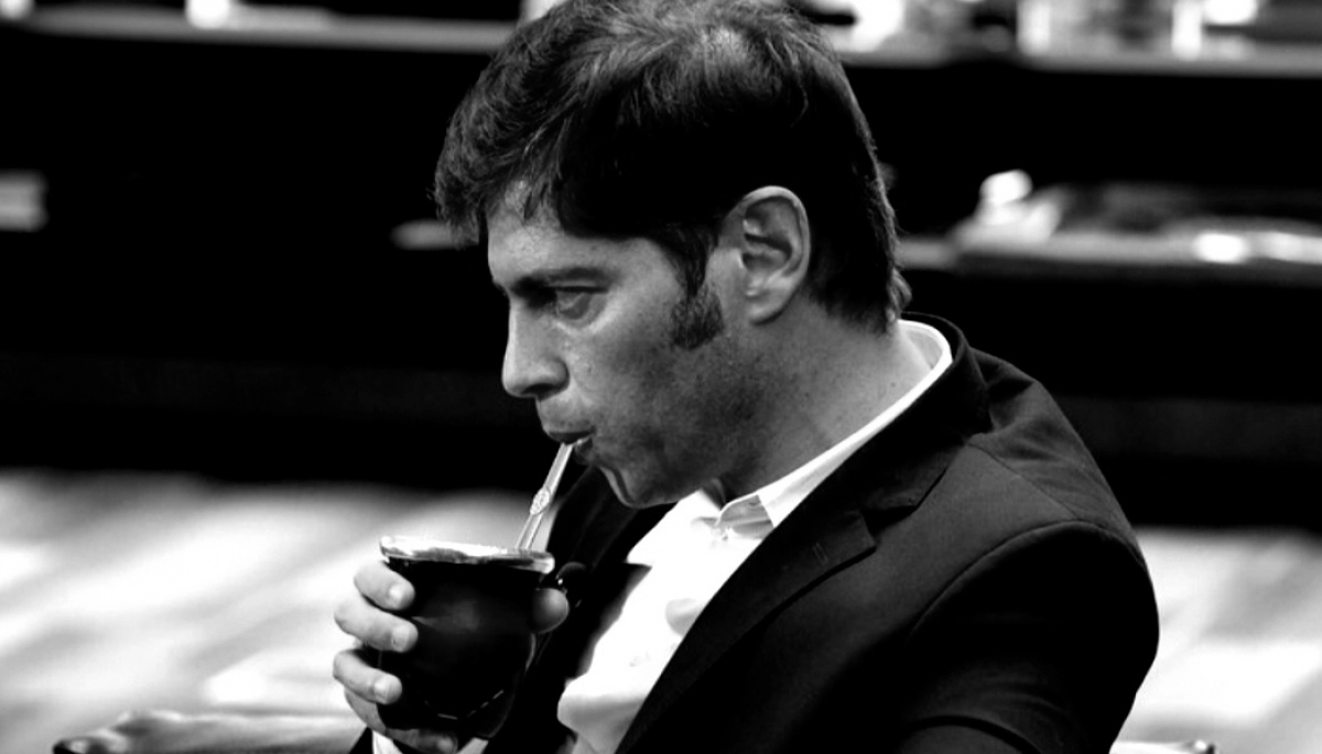 Con los pies sobre la arena política bonaerense cuentan las monedas ante el ruido nacional