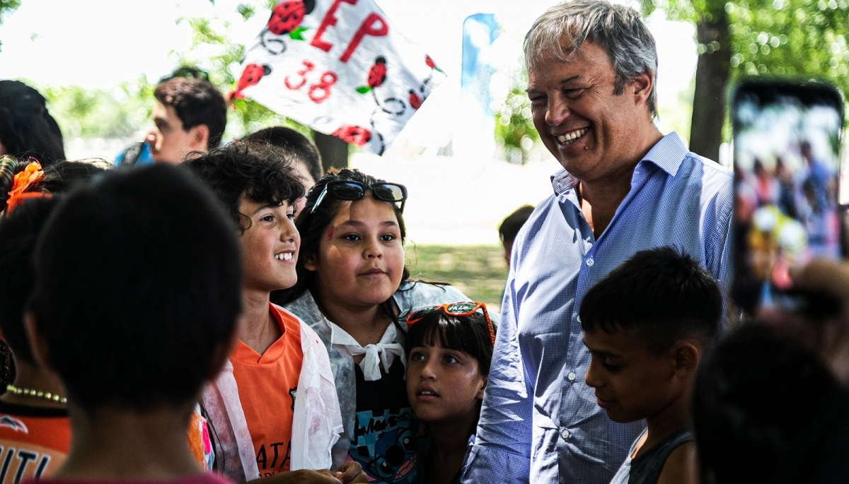 Cascallares visitó a los chicos que participaron del programa “Escuelas Abiertas en Verano”
