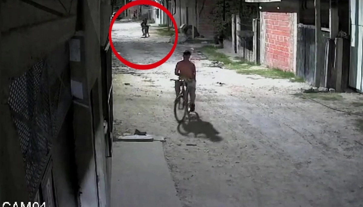 Dos amigas que caminaban por el barrio fueron víctimas de veloces "bicichorros"