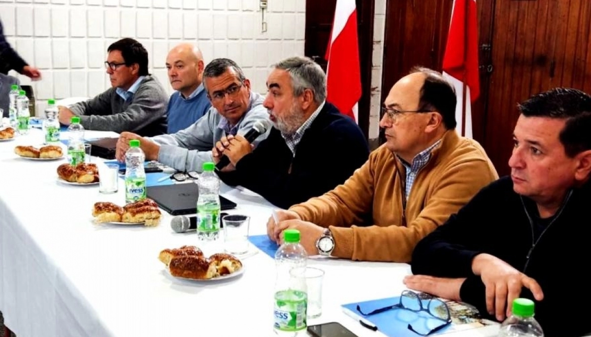 Intendentes radicales esperan el pago de deudas de Kicillof y planifican su primer Foro 2024