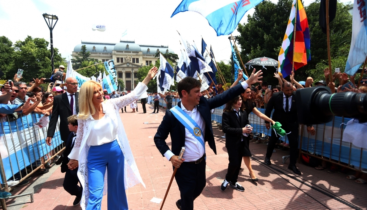 Kicillof celebró el aniversario de la provincia de Buenos Aires con un palito a Milei