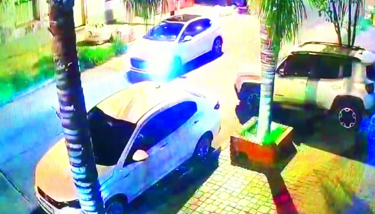 Intento de robo automotor: clavó los frenos y con rápidos reflejos también esquivó los balazos