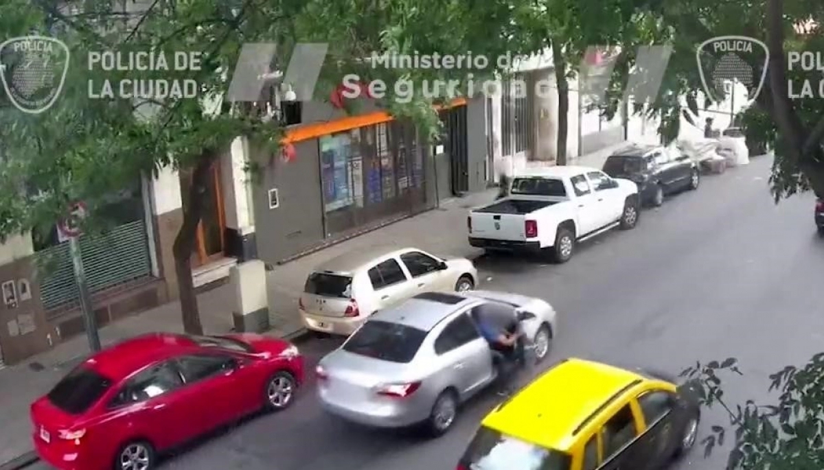 No tiene palabra: arrebató un teléfono y cuando lo detuvieron corroboraron que estaba libre bajo caución juratoria