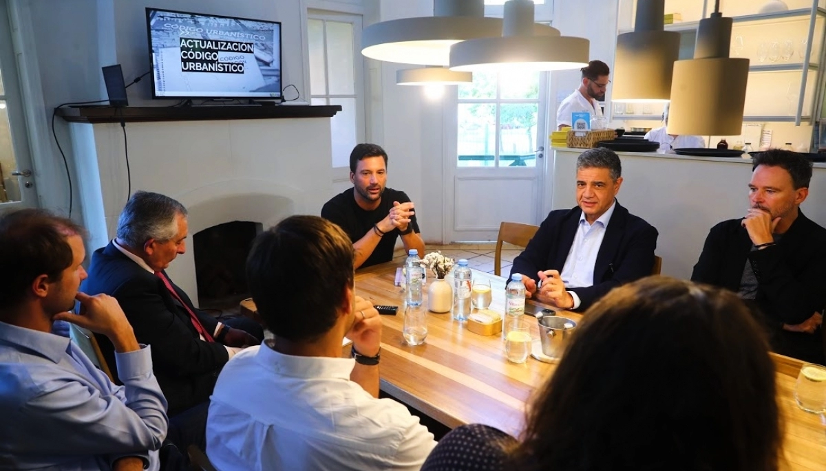 Jorge Macri analiza con profesionales revisar el Código Urbanístico de CABA