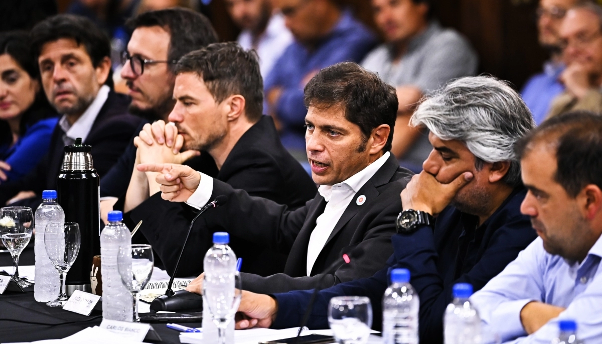Kicillof reunió a empresarios bonaerenses: criticó las medidas de Milei y la caída del consumo