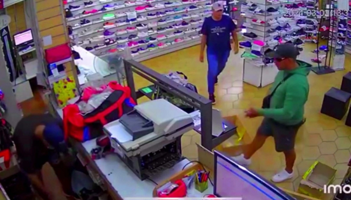 "Quédense tranquilas, con ustedes no es": dijeron caballerosos ladrones cuando desvalijaron un local