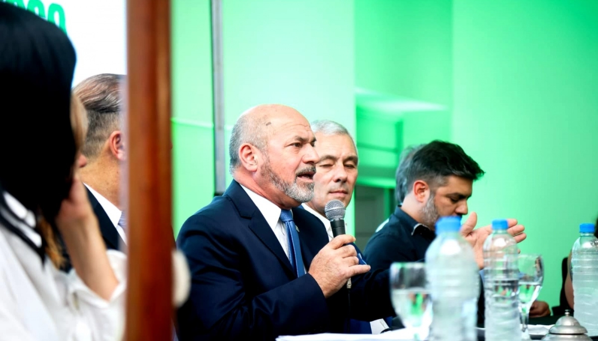Secco abrió las sesiones ordinarias y le dio un fuerte respaldo a Kicillof: “Yo juego para él”
