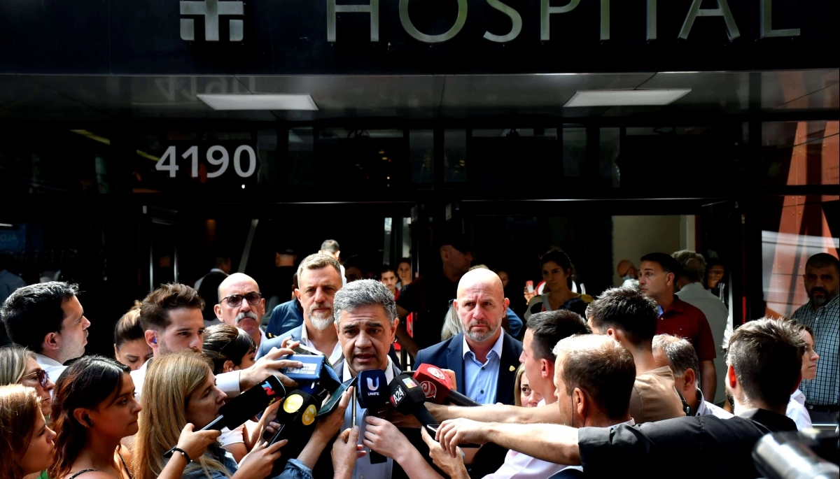 Jorge Macri visitó a la policía de la Ciudad que fue baleada e insistió con la Ley de Reiterancia
