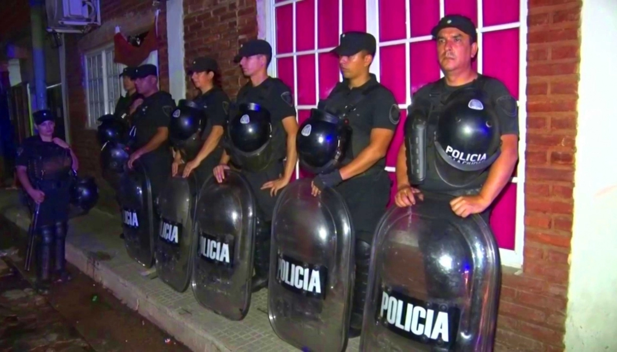 Con cuatro allanamientos desbarataron una banda de narcomenudeo y secuestraron estupefacientes