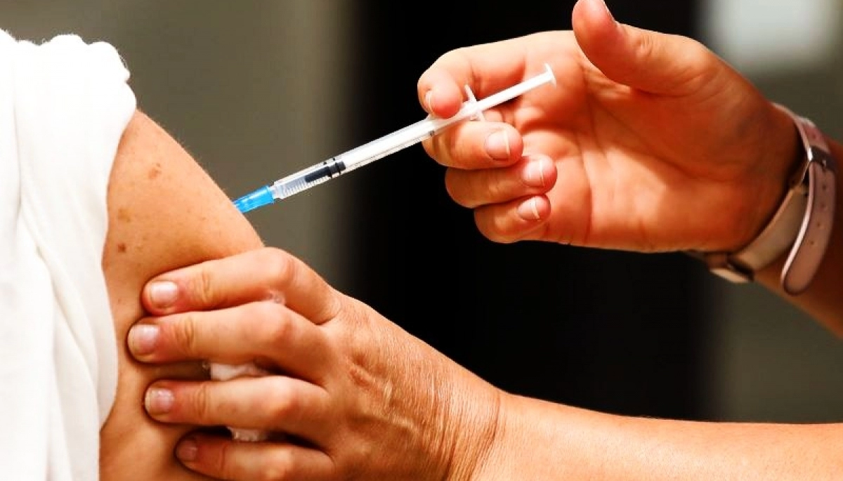 La senadora Eugenia Gil exigió incluir la vacuna del Dengue al calendario de vacunación