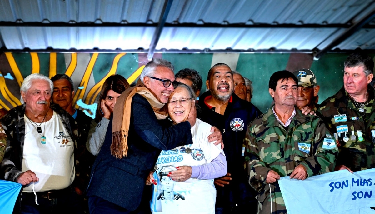 Zamora homenajeó a los héroes de Malvinas con una vigilia en General Pacheco