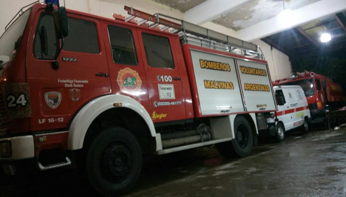 No tiene perdón: en la madrugada entró al cuartel de bomberos y les robó a los rescatistas