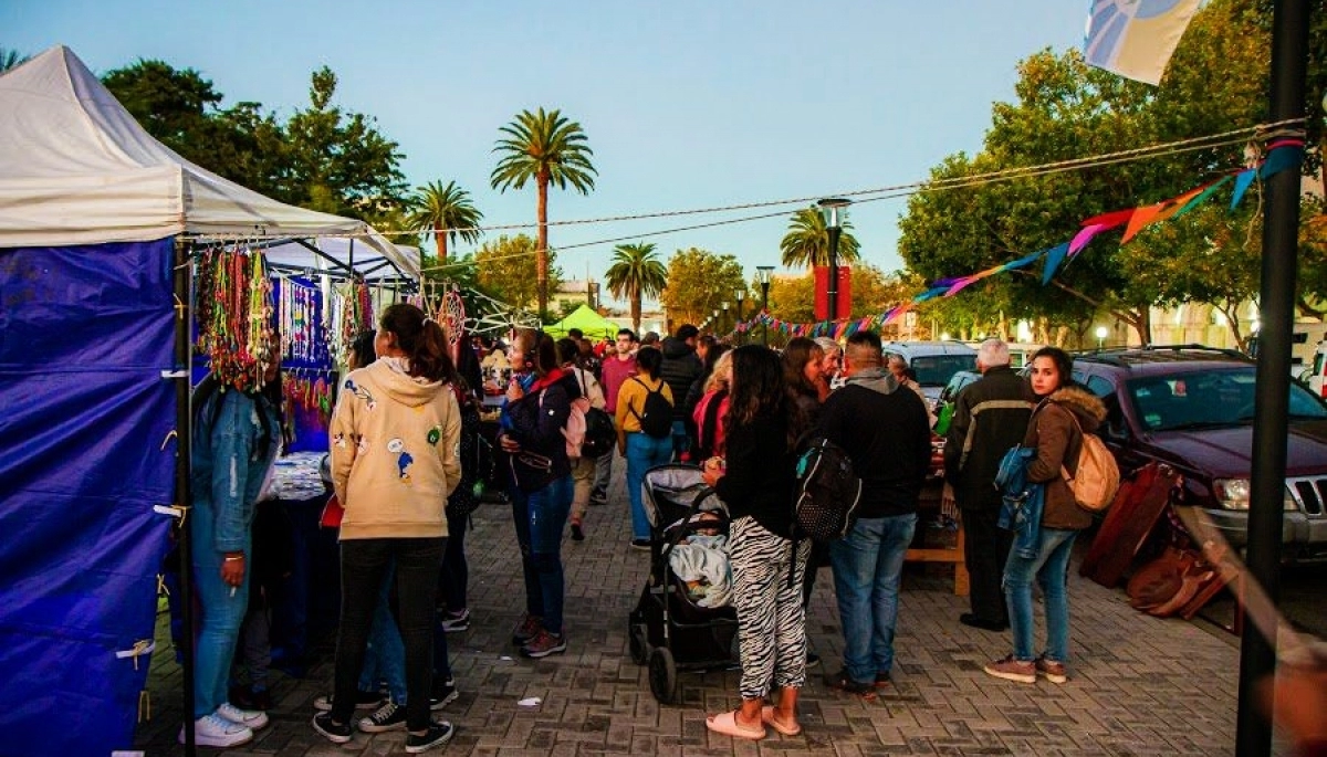 Trenque Lauquen festeja sus 148 años cargado de desfiles, ferias y shows en vivo