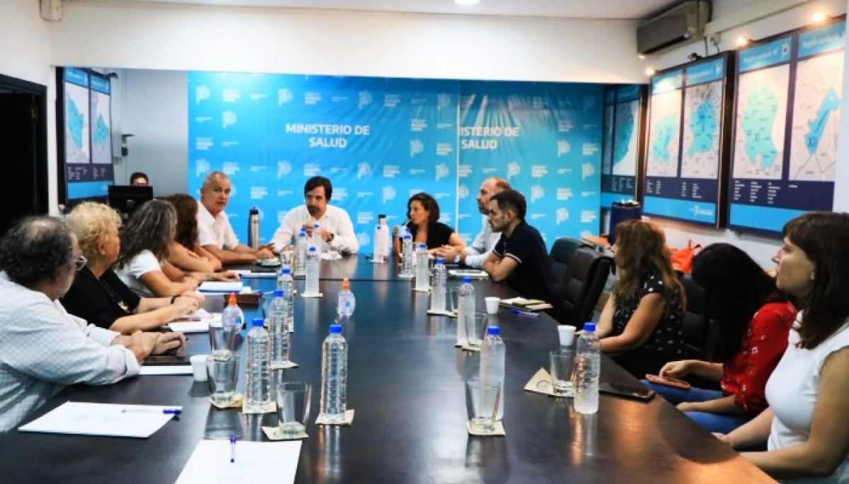 Kreplak se reunió con referentes científicos para promover la vacunación contra el VSR