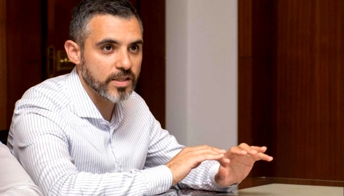 Girard fustigó a Milei por el ajuste y advirtió que quieren “congelar” salarios para frenar la inflación