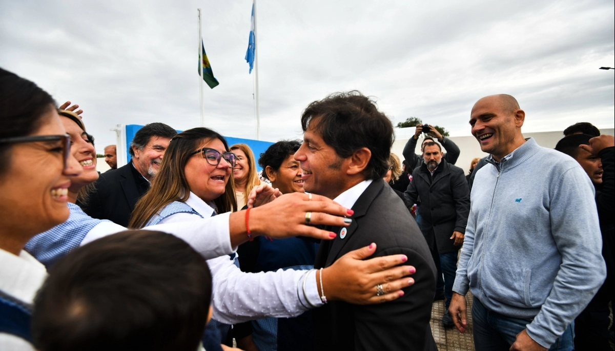 Kicillof focaliza políticas de educación en Alberti: inauguró un Jardín y firmó convenios universitarios