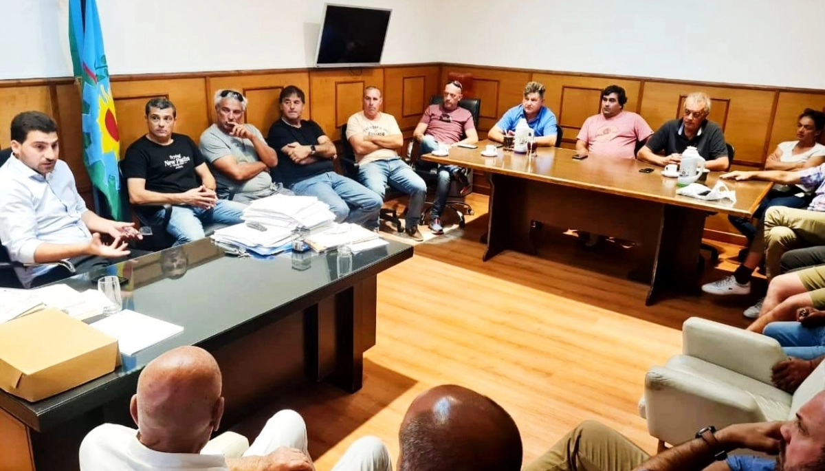 Egüen se reunió con la Liga Veinticinqueña de Fútbol por el proyecto “Canchas Seguras”