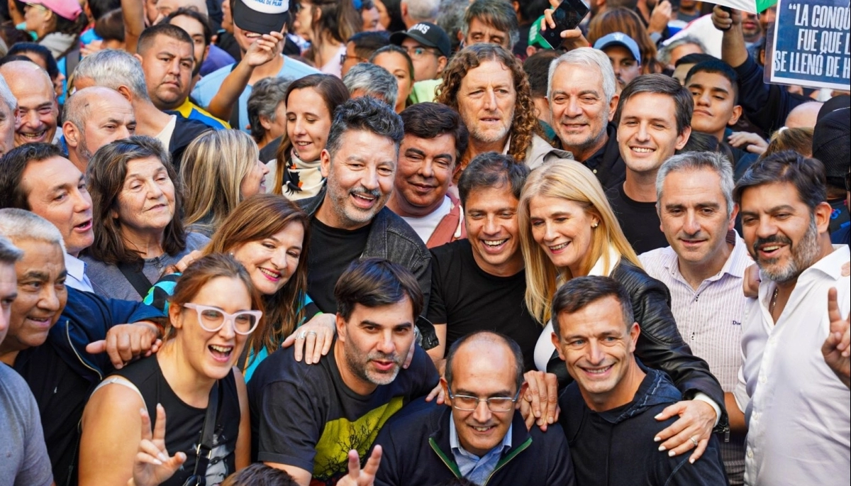 Alak dijo presente en la marcha federal universitaria en defensa de la educación pública