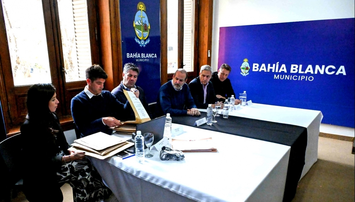 Susbielles oficializó una histórica inversión en maquinaria pesada para Bahía Blanca