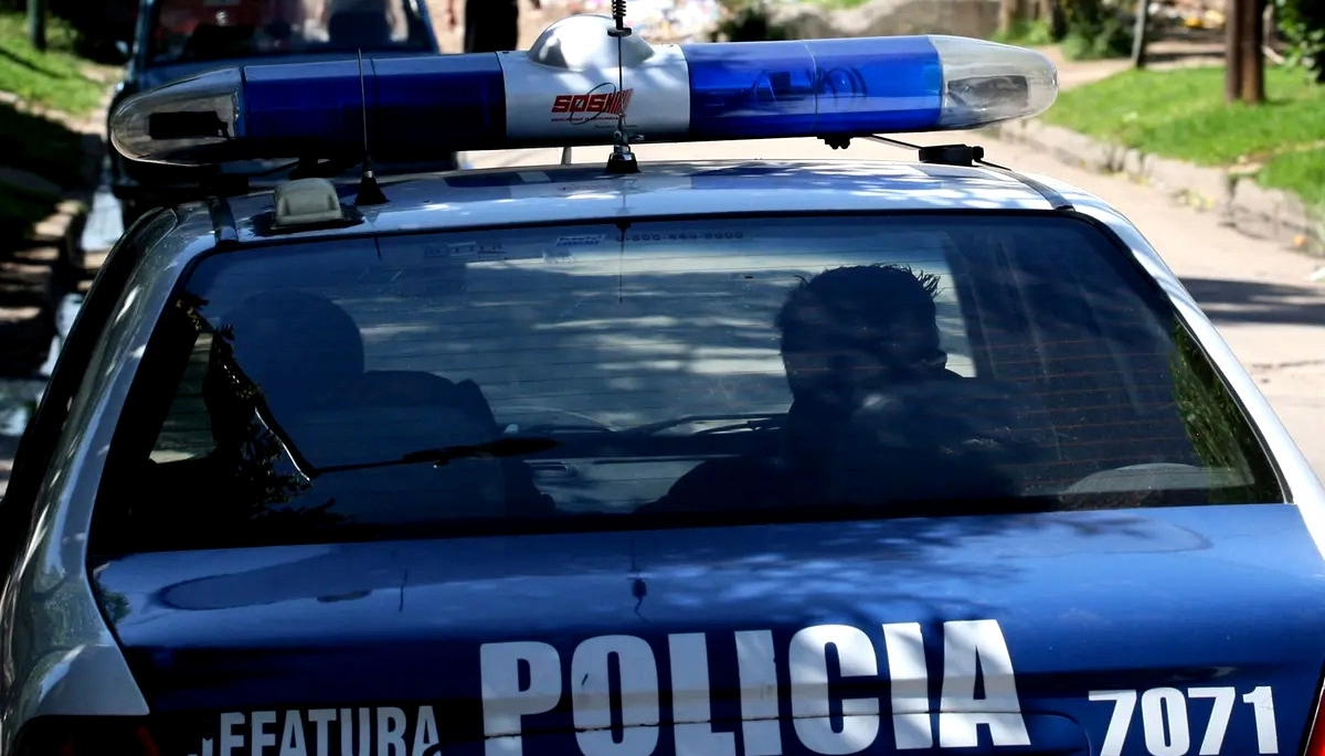 Por una entradera que sufrió una anciana de 89 años, detuvieron al hijo de un concejal libertario