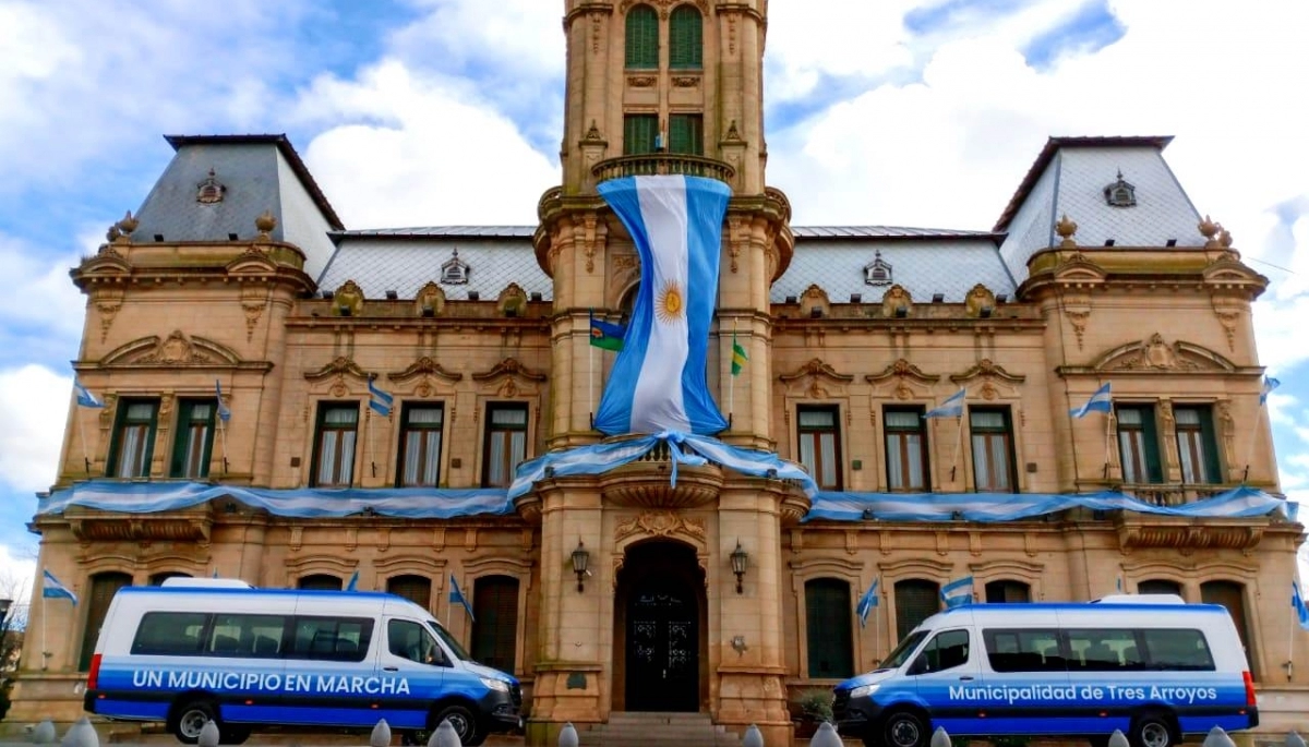 Tres Arroyos marca un hito histórico con la presentación de su transporte municipal