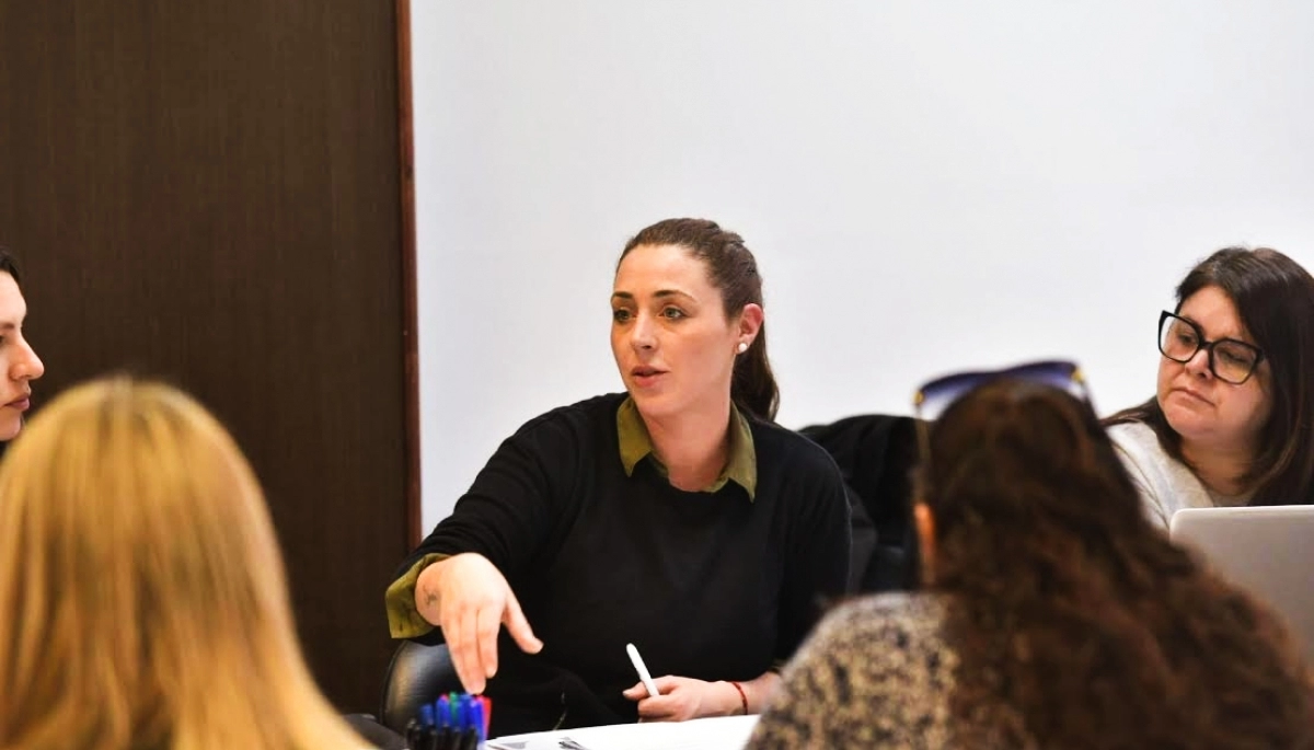 Diputada reunió a padres y docentes para debatir sobre educación en inteligencia emocional