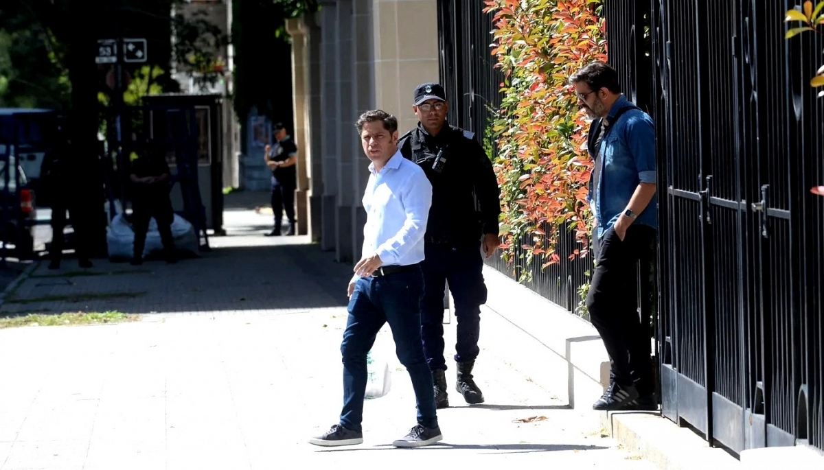 Kicillof fustigó a Milei por el desarme del Correo Argentino: “Contribuye a aislar al Interior”