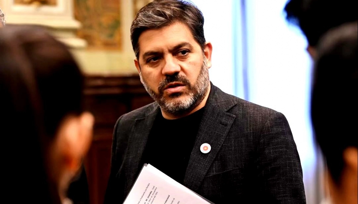 Para Bianco, Milei está ejecutando un plan de “asfixia financiera” contra el “pueblo bonaerense”