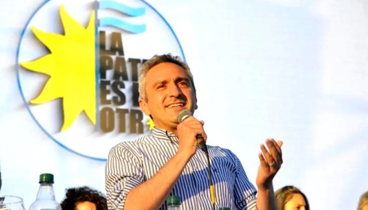 Alejado de Máximo, Larroque se unirá a la CGT en la movilización contra la Ley Bases