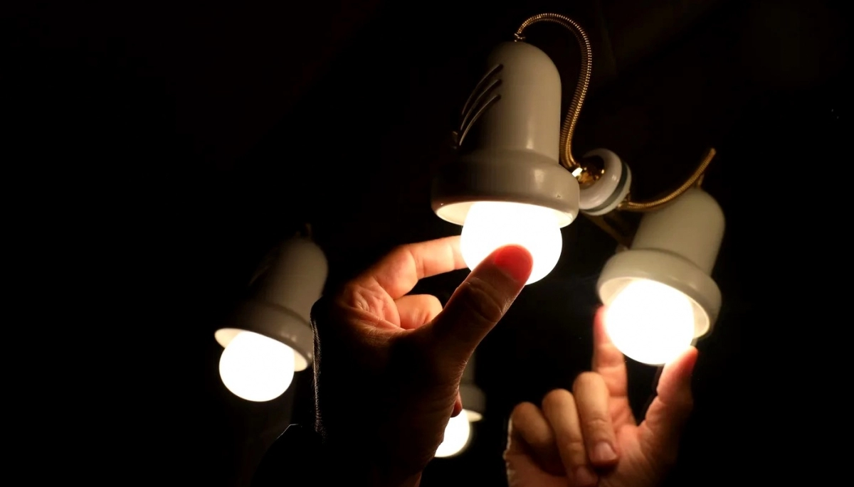 Boletas en llamas: oficializaron el nuevo costo tarifario de la luz para el AMBA