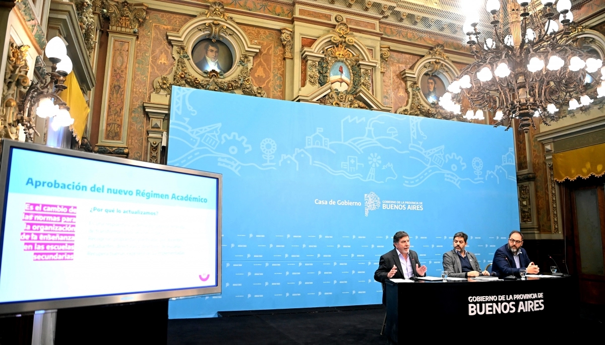 Sileoni ratificó y justificó la polémica medida sobre la no repitencia en secundarias bonaerenses
