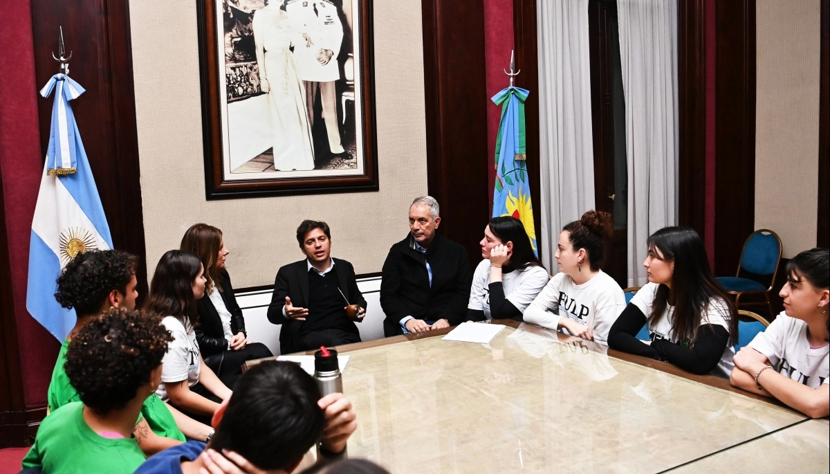 Kicillof y Alak se reunieron con representantes estudiantiles por los problemas en las universidades