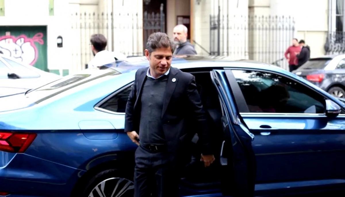 “Tiene que adherir al RIGI”: Milei advirtió a Kicillof por la obra de la planta de GNL en Bahía Blanca