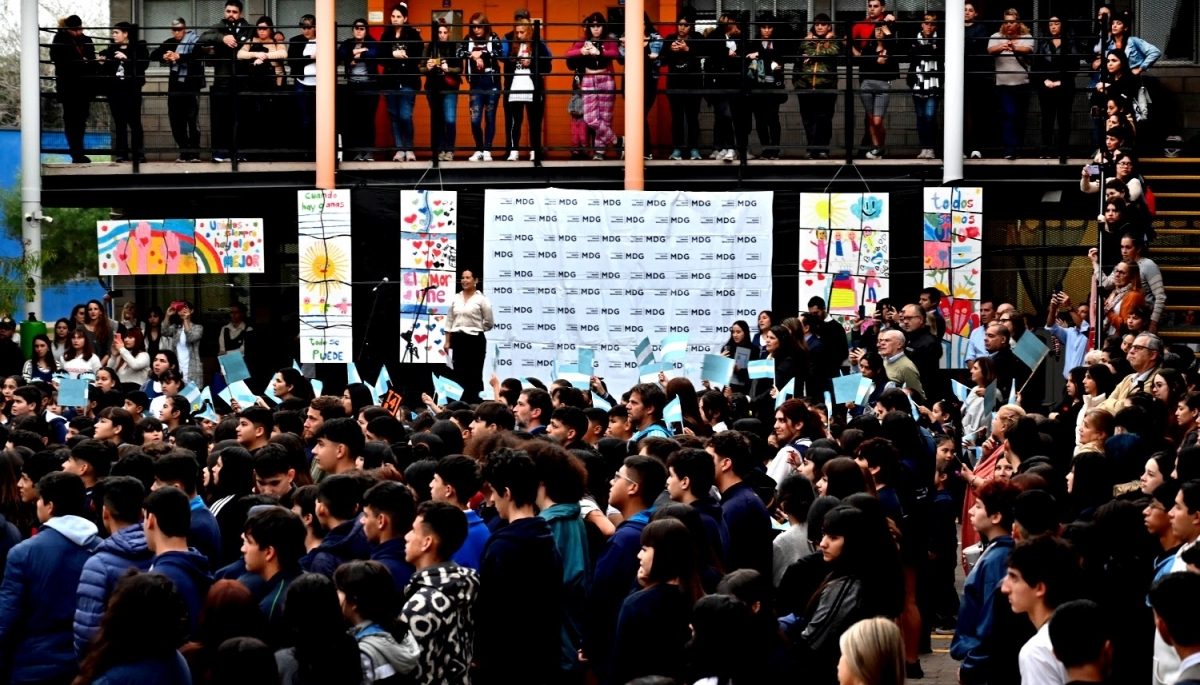 El Municipio de Tigre acompañó al colegio María de Guadalupe premiado como uno de los mejores 50 del mundo