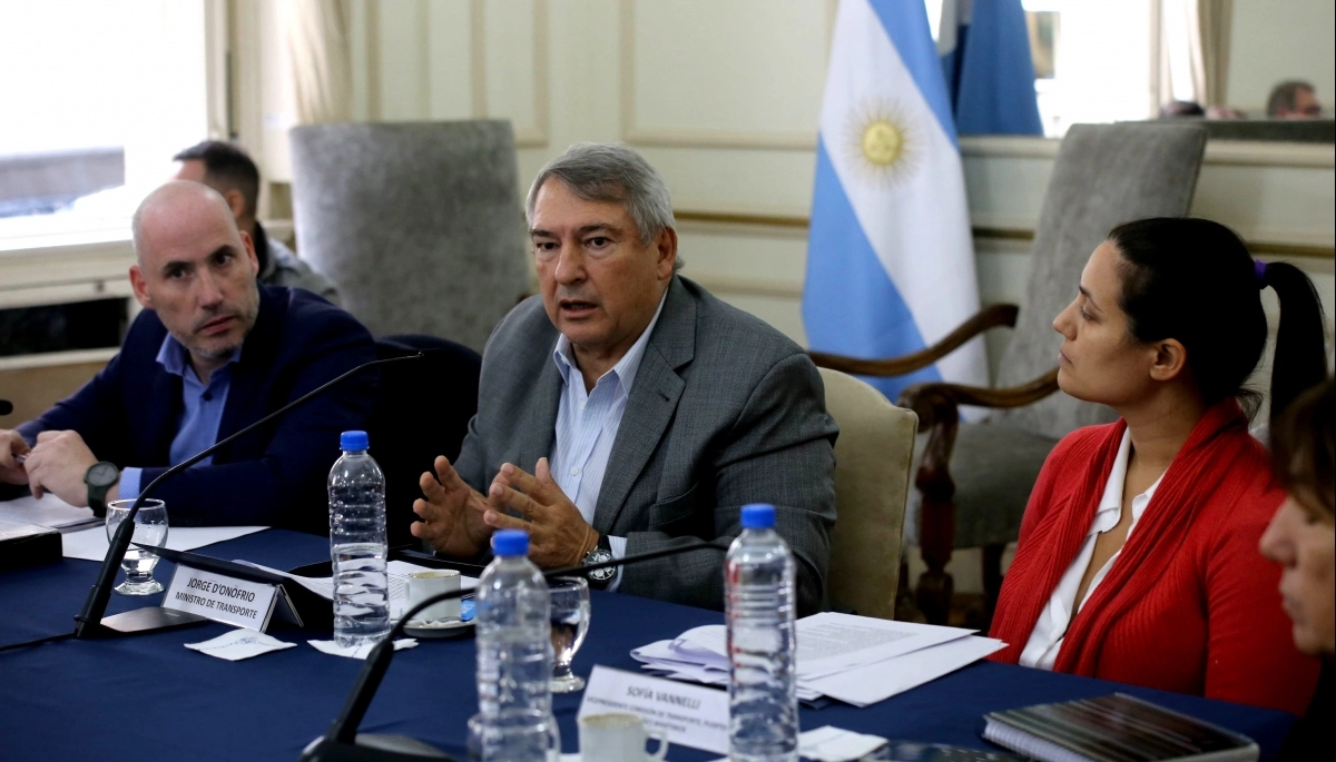 D’Onofrio visitó la Legislatura para impulsar cambios en la Ley de Tránsito bonaerense
