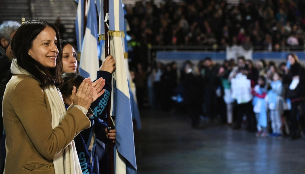 Con Soledad Martínez presente, más de 1500 chicos juraron a la Bandera en Vicente López