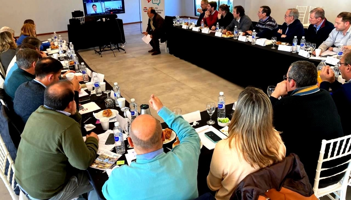La intendenta Lucía Gómez dijo presente en el Foro de Intendentes Radicales