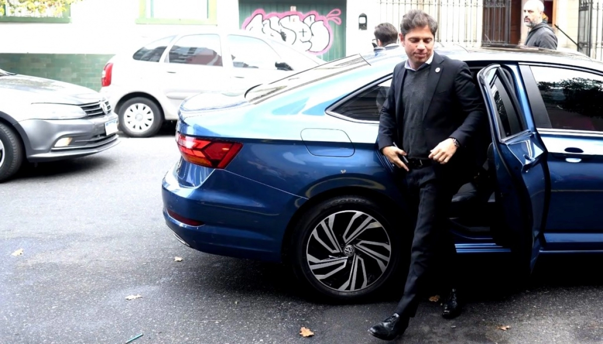 Kicillof y los gobernadores “anti-Milei” se agruparon para exponer la “falsa realidad” del gobierno nacional