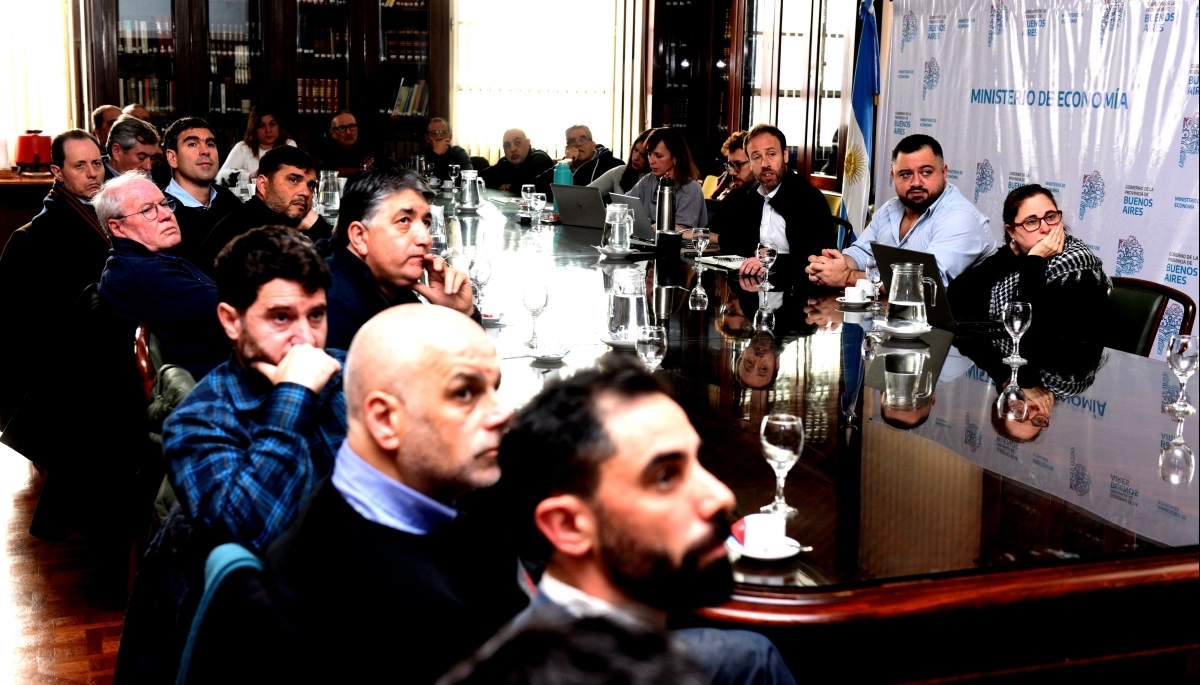 Oferta convincente: docentes y estatales aceptaron la suba salarial que propuso Kicillof para julio