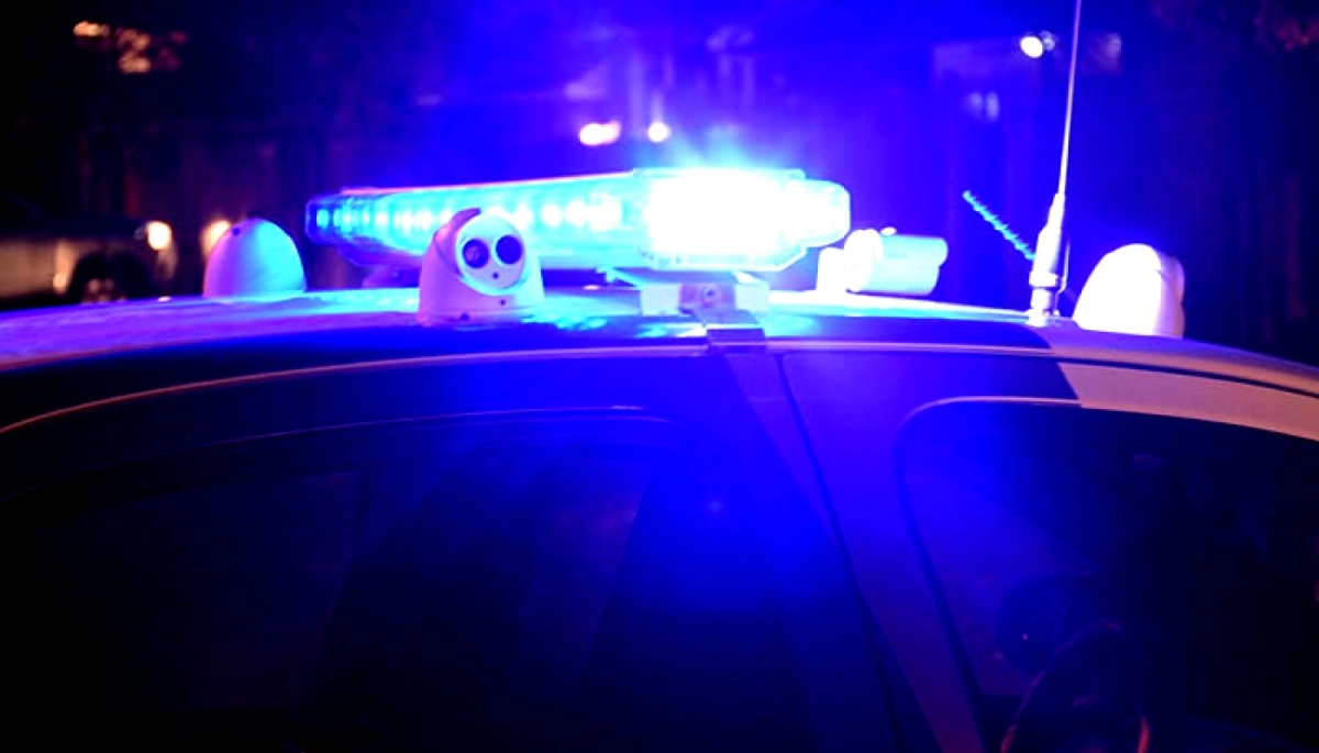 Mala suerte para elegir: le intentaron sustraer el auto a un policía que los corrió y atrapó