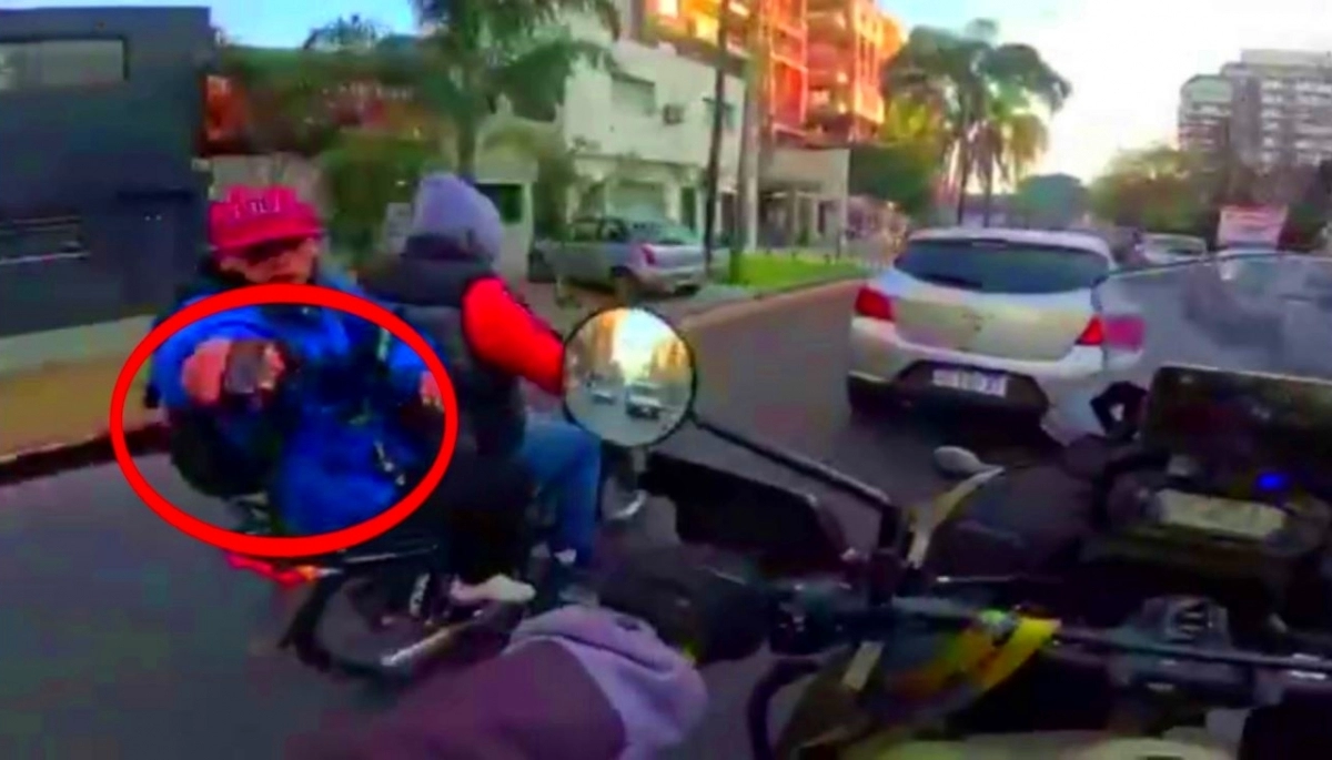 Motoquero perseguido por motochorros, recorrió más de un kilómetro para eludir el ataque