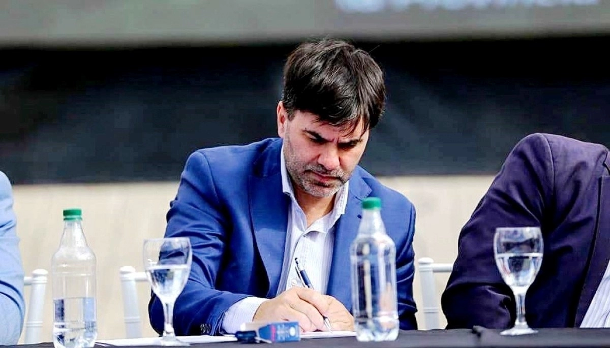 Intendente disparó munición gruesa contra Milei y señaló que Kicillof evitó una “explosión social” en Provincia