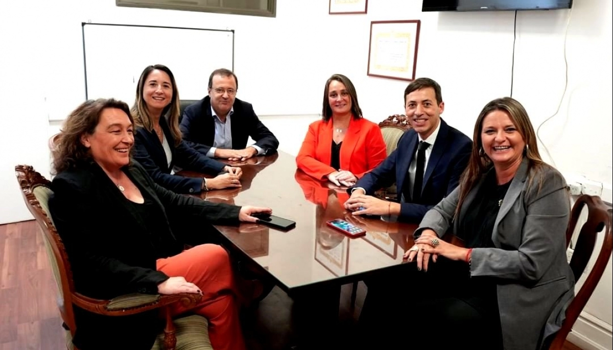 Senadores de la UCR + Cambio Federal lanzaron una fuerte campaña digital para el receso invernal