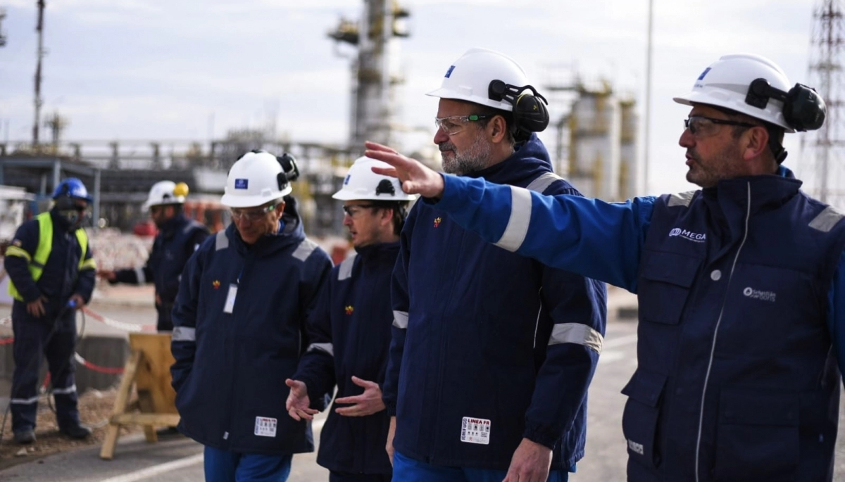 Susbielles visitó el puerto de Bahía Blanca y dijo que “está listo para exportar GNL mañana”