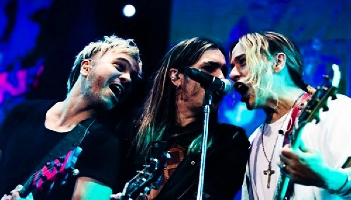 Airbag vuelve a Vélez: la banda de los hermanos Sardelli cierra el año en Liniers