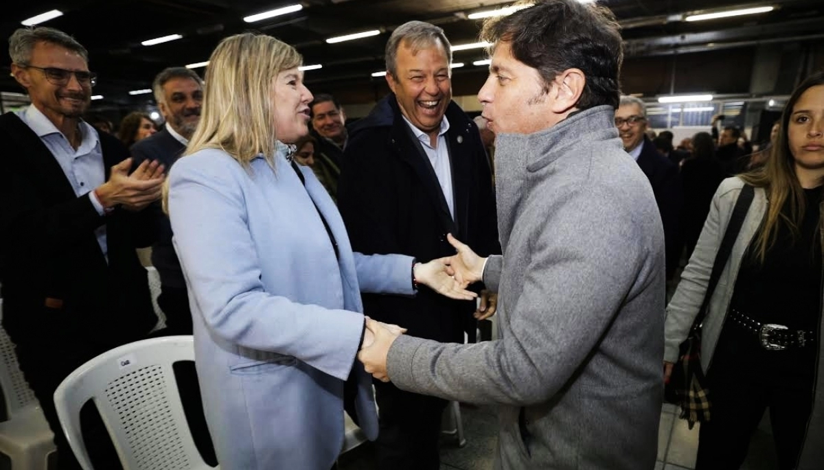 En el Teatro Argentino: Cascallares destacó la importancia de “trabajar por una educación pública de calidad”