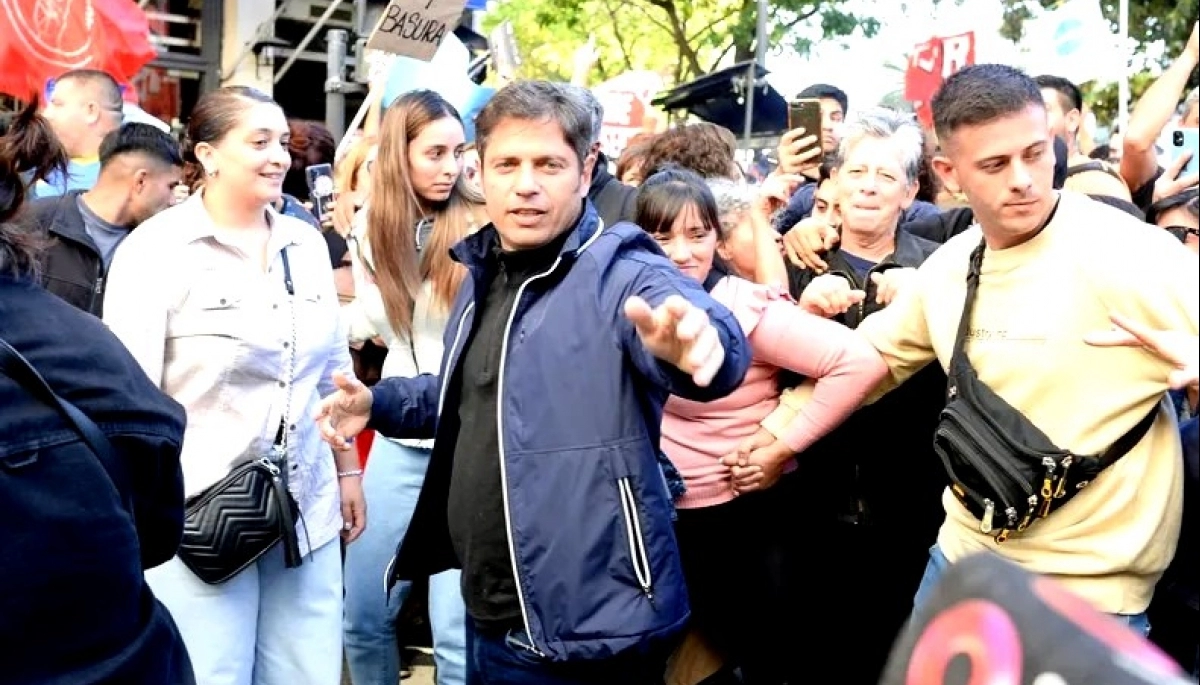 Con críticas lapidarias a Milei, Kicillof manifestó su “contundente adhesión” al paro universitario