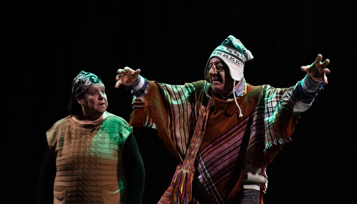 Éxito en Magdalena: la obra “Lo atamo con alambre” brilló en el Teatro Español