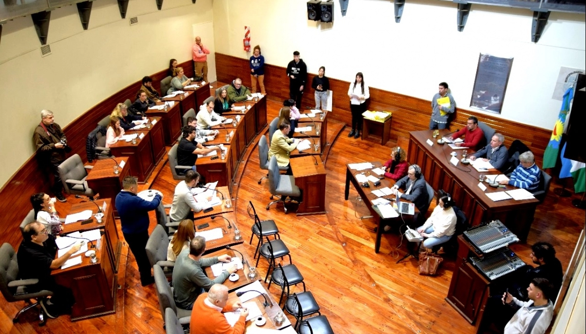 Cortocircuito libertario: Milei perdió otro bloque de La Libertad Avanza  en el Conurbano bonaerense