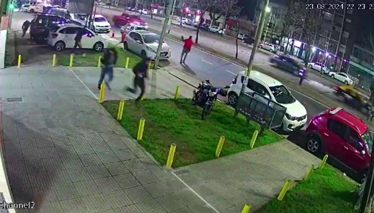 Noche salvaje en Avellaneda: emboscada y tiros de barras bravas en la puerta de una famosa parrilla